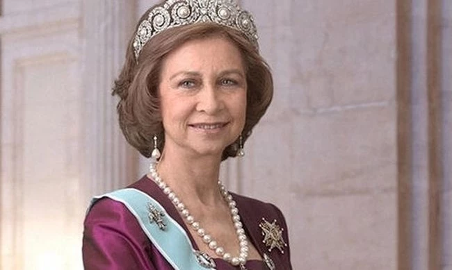 Στην Κρήτη η τέως βασίλισσα Σοφία της Ισπανίας -Εφαγε ντολμαδάκια και φάβα